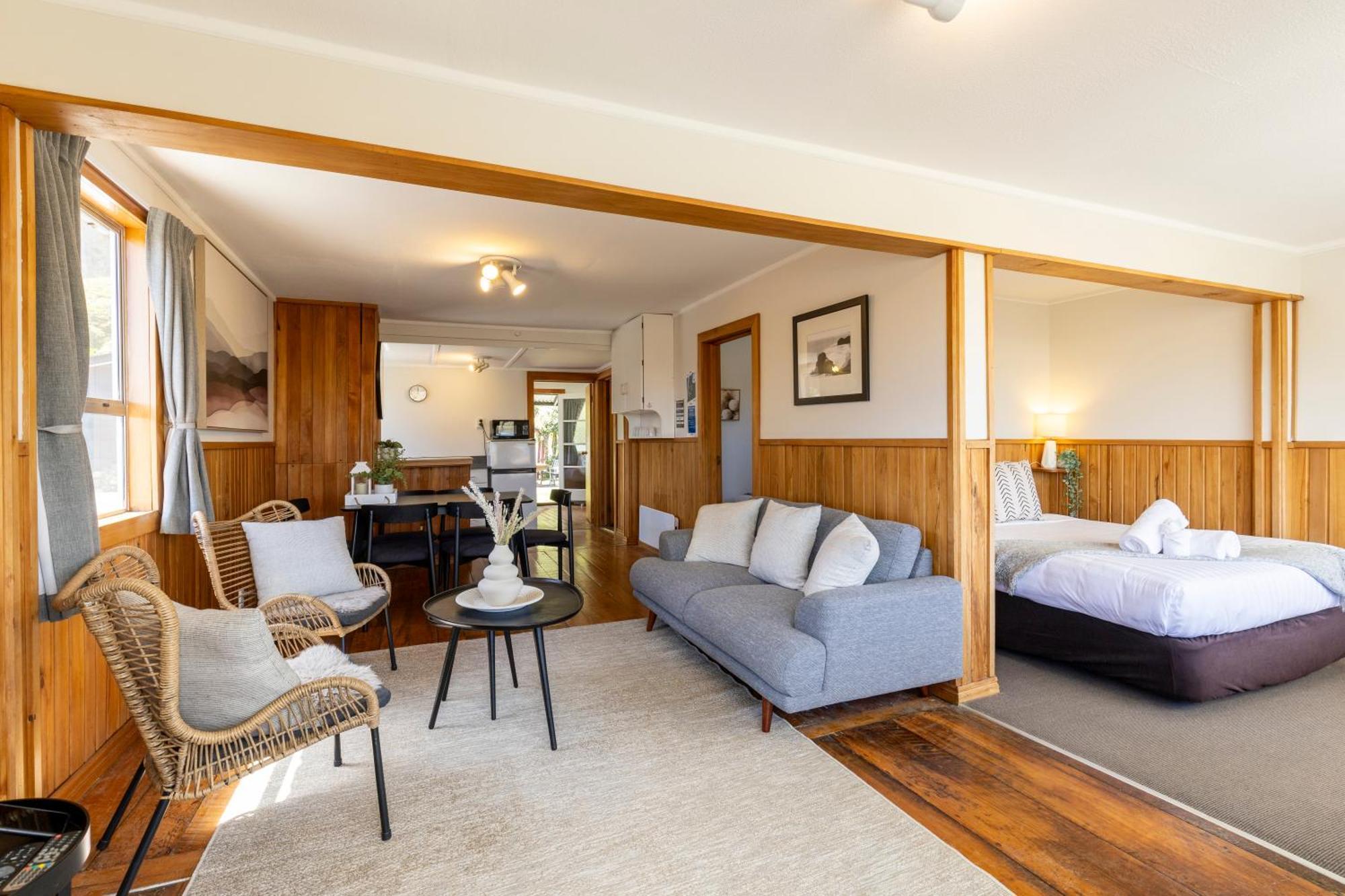 Punakaiki Beachfront Motels Extérieur photo